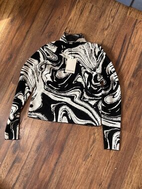 WOMENS MARBLE SWEATER SIZE S NWT